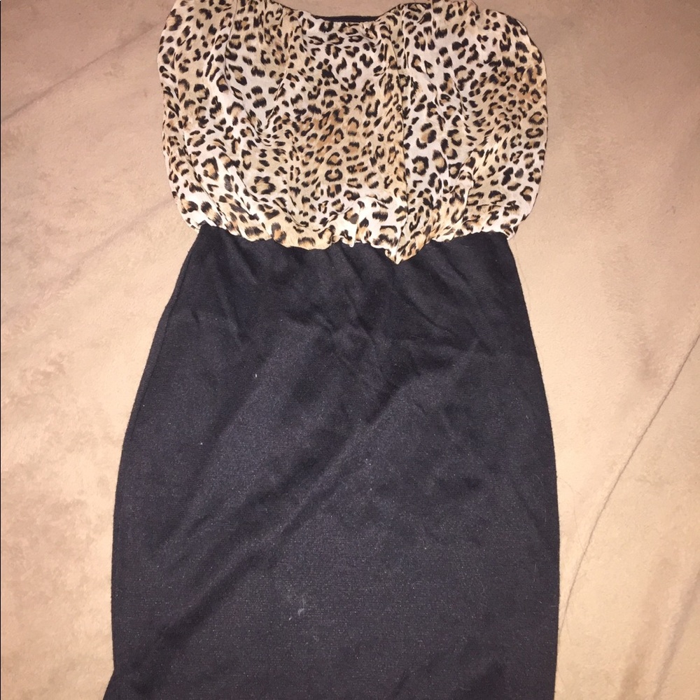 Strapless WETSEAL cheetah print body con dress